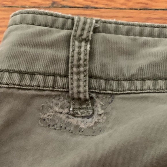 Flawed Anthropologie Hei Hei Olive Green Pants Size 4 - Picture 8 of 12